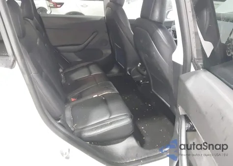 2020 Tesla Model Y Long Range Dual Motor All-Wheel Drive z USA, uszkodzony, nr VIN 5YJYGDEE3LF041710